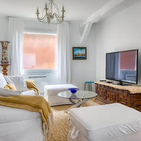 Gorgeous In With Wifi *