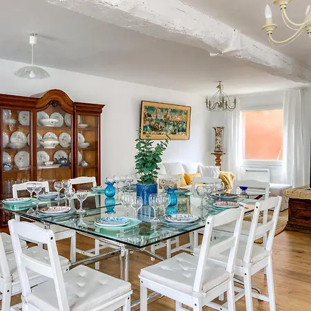 Gorgeous In With Wifi