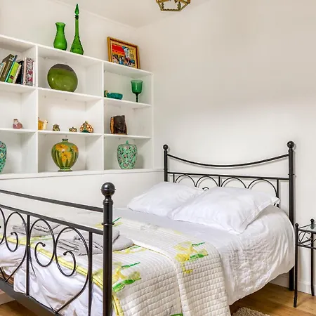 Gorgeous In With Wifi Holiday home