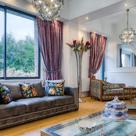 Gorgeous In With Wifi *