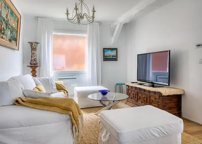 Gorgeous In With Wifi *