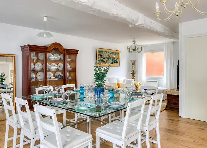 Gorgeous In With Wifi